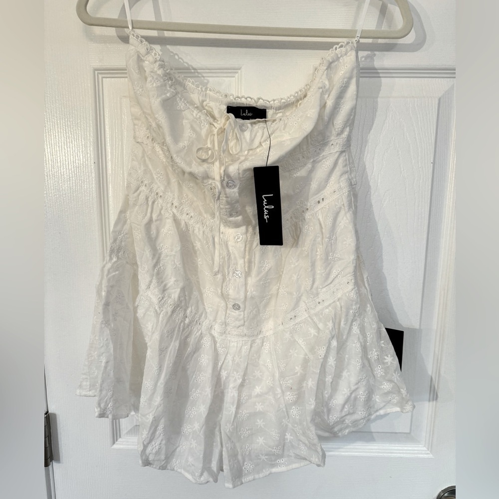 Lulus White Romper in size Medium‎ NWT